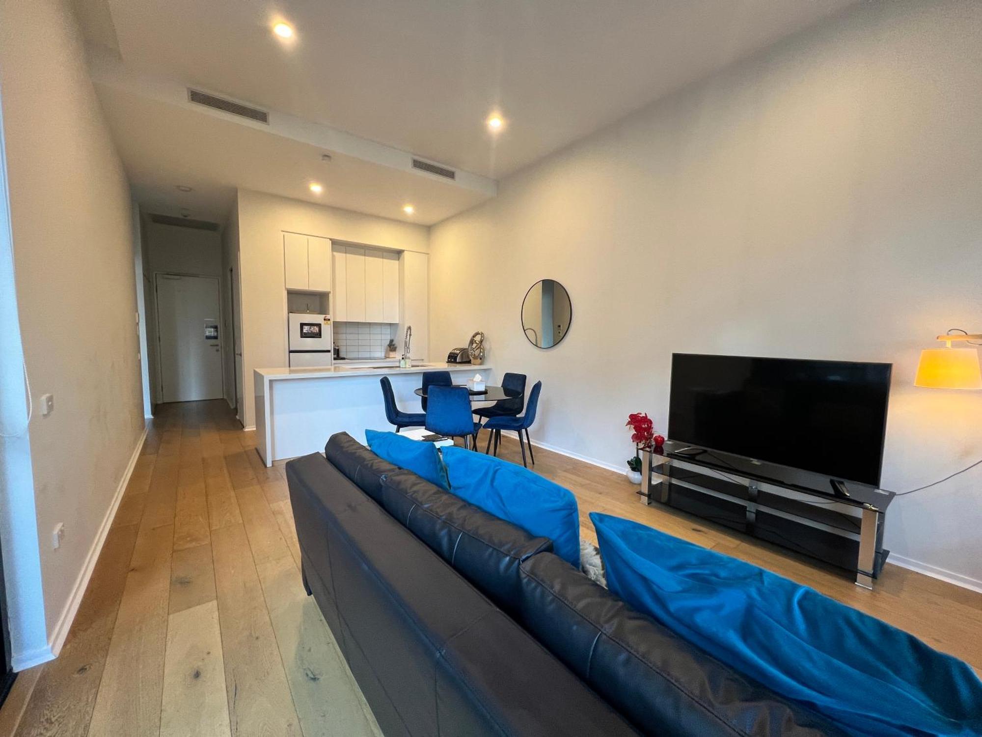Luxe 2Br Executive Apartment Kingston Pool Parking Wifi Bbq Wine Bagian luar foto